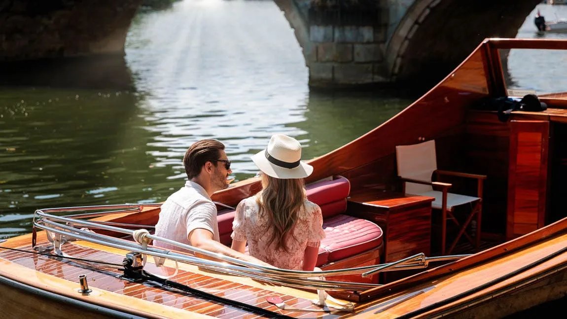 Private Skippered Champagne Cruise at Henley